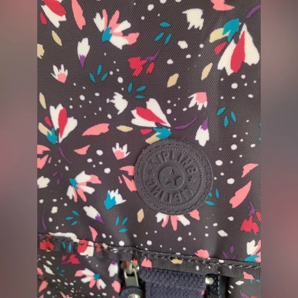 Kipling purse shoulder crossbody adjustable strap messenger confetti pattern